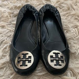 Tory Burch Reva flat